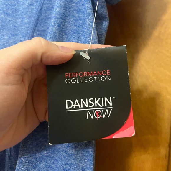 Danskin Now Semi Fitted V Neck Athletic Workout Shirt Size XXL Blue/Purple NWT - Picture 9 of 9